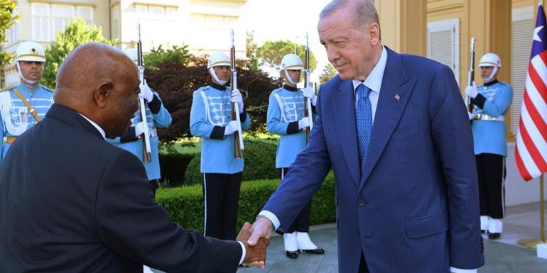 Erdoğan, Liberya Cumhurbaşkanı Boakaiyi kabul etti