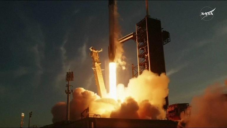 Çin, ABDnin SpaceXine rakip Roket ağ ile yakalandı