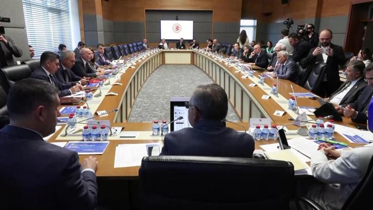 Sanal medya temsilcileri hesap verecek