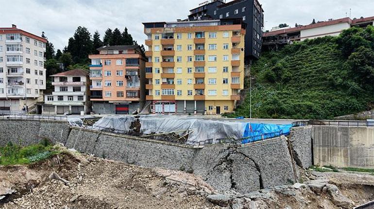 Rize’de çöken yolda önlem