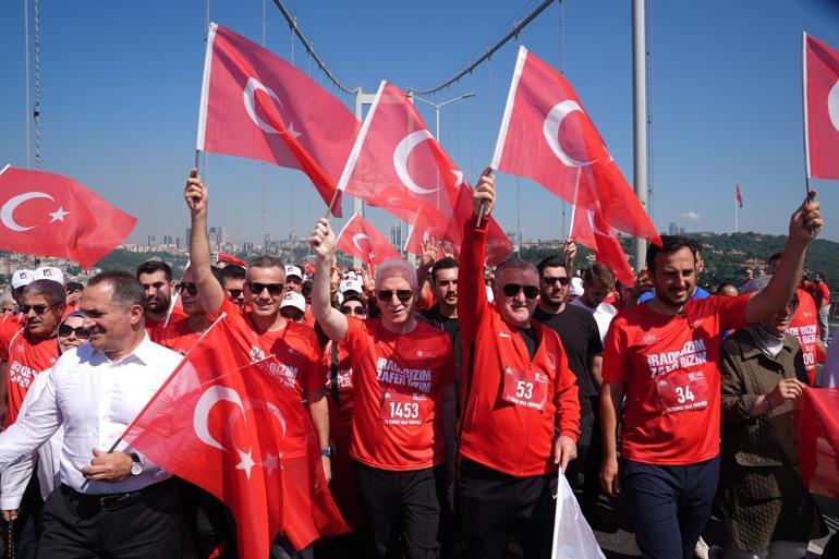 Tarihi direnişin 10. yılı: Türkiye 15 Temmuz şehitlerini anıyor