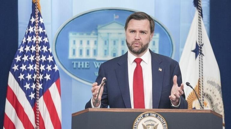 Trumpın sağ kolundan flaş sözler: İsrail kamuoyu savaşını kaybetti