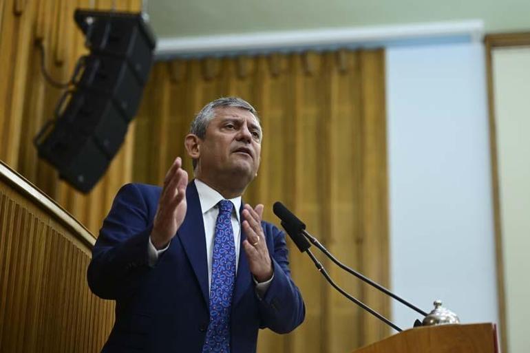 CHPDE BÜYÜK KOPUŞ HAFTAYA MI Özgür Özelden yeni parti açıklaması