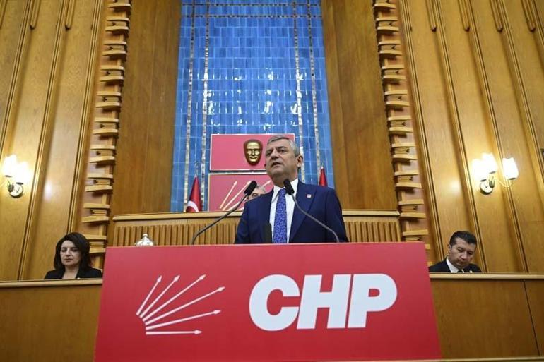 CHPDE BÜYÜK KOPUŞ HAFTAYA MI Özgür Özelden yeni parti açıklaması