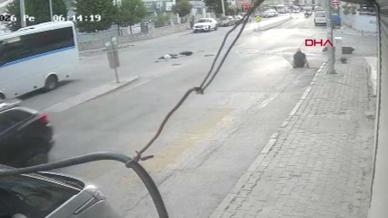 Korkutan kaza kamerada: Motosiklete çarpıp kaçtı