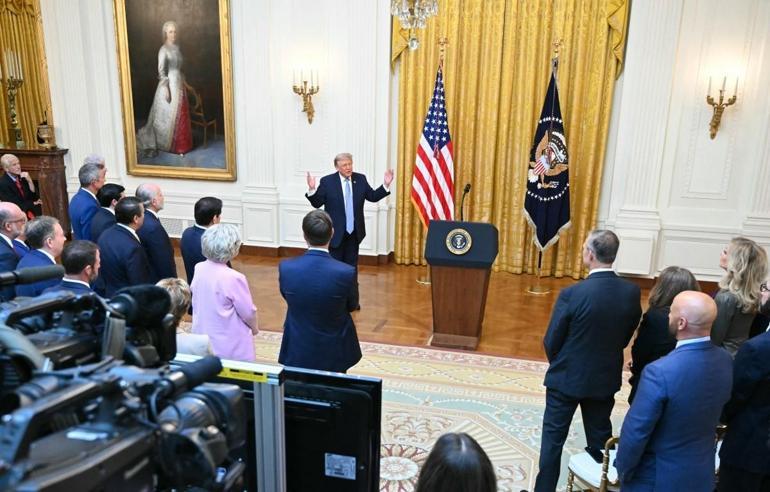 Trump: Çin 220 milyon seçmen verisini çaldı