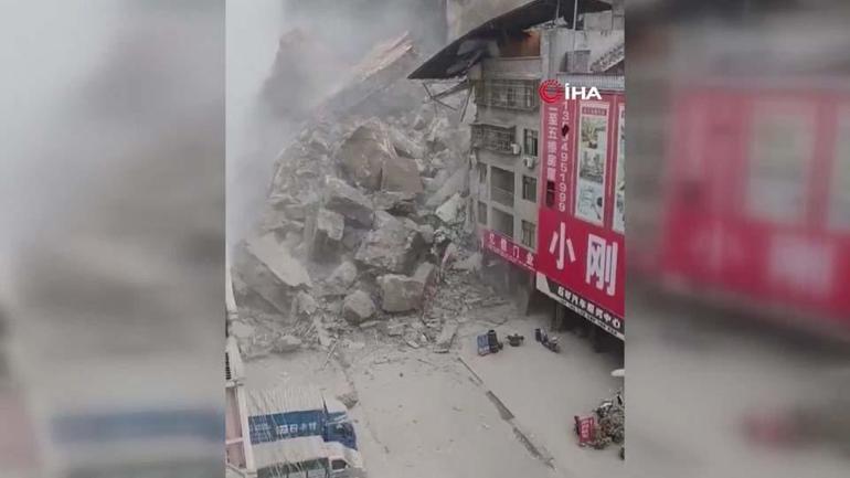 ÇİNİ HEYELAN VURDU O anlar kamerada