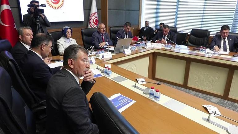 Sanal medya temsilcileri Meclise geldi: Milletvekillerinin hangi soruları yanıtsız kaldı