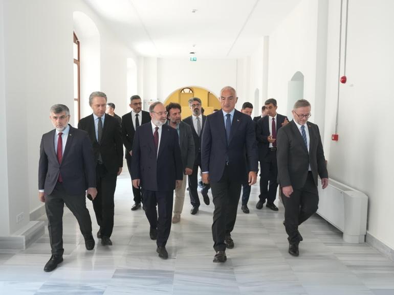 Bakan Ersoy: Medeniyet birikimimizi ilimle buluşturan çalışmaları memnuniyetle takip ediyoruz