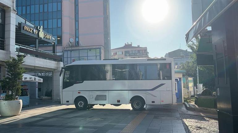 Son dakika: İzmit Belediye Başkanı ile eşi gözaltına alındı