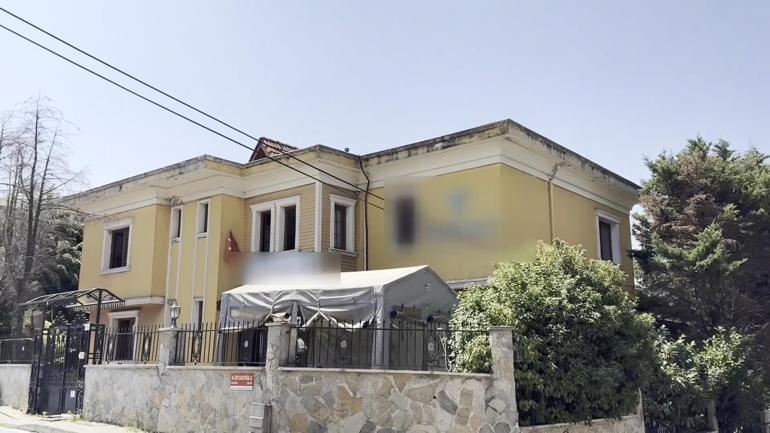 Öğretmen şiddetini veli görüntüledi