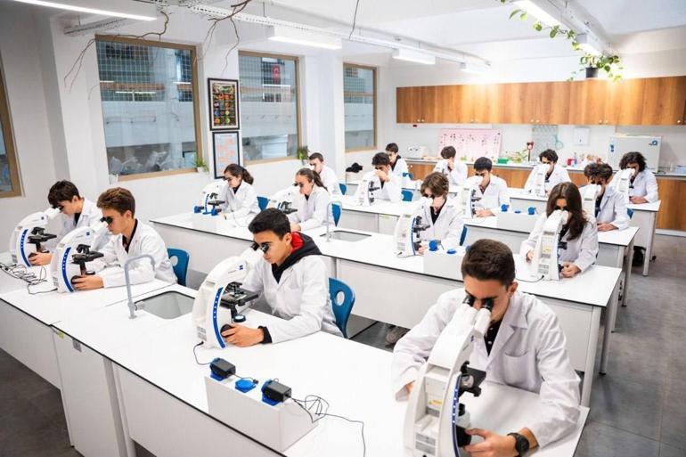 TÜBİTAK Fen Lisesi ilk mezunlarıyla YKSye damga vurdu