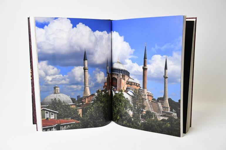 Ayasofya’ya yakışır özel bir eser: KUTLU FETHİN ZAFER NİŞANESİ