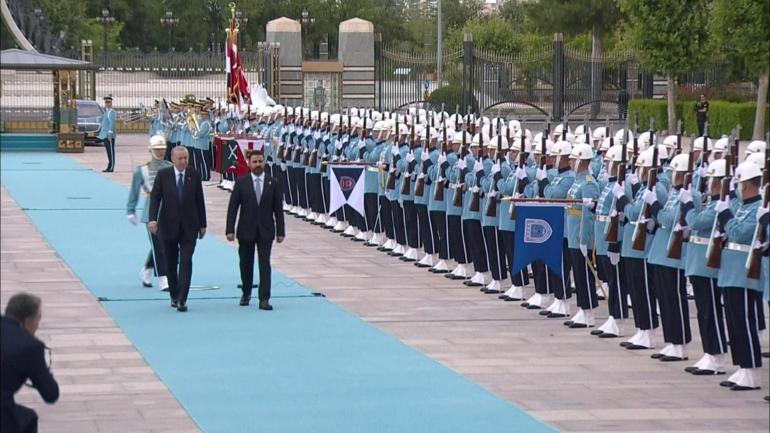 Irak Başbakanı Ankarada Cumhurbaşkanı Erdoğan tarafından resmi törenle karşılandı
