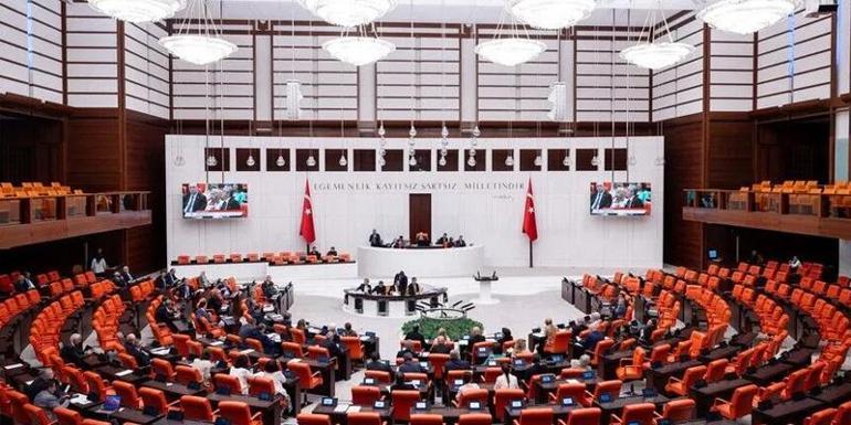Mecliste öğrenci affı mesaisi