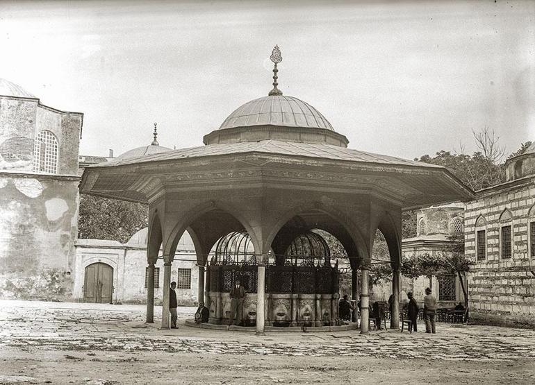 Ayasofyayı anlatan esere tam not