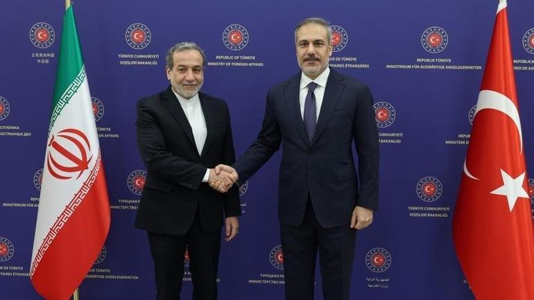 Bakan Fidandan kritik İran diplomasisi Arakçi ile son durum ele alındı
