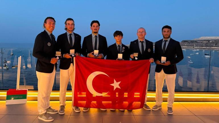  Kadınlarda Avrupa şampiyonluğu, Erkeklerde ikincilik