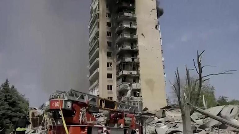 Rusya yine Ukraynayı vurdu… En az 17 kişi öldü, 44 kişi yaralandı