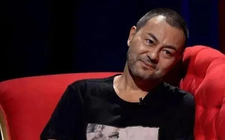 Serdar Ortaç’ın sağlık durumu nasıl Ünlü şarkıcı hastaneye kaldırıldı iddiasına bakın yanıt verdi...