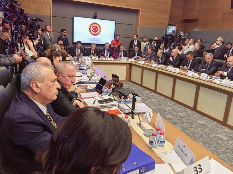 Kritik yasa görüşülüyor