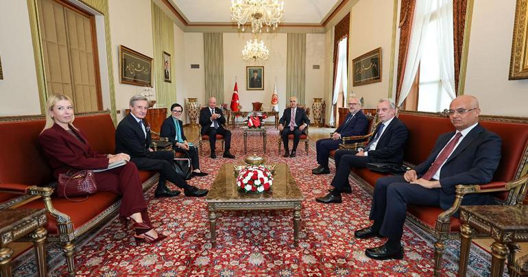 TBMM Başkanı Kurtulmuş, Avusturya Federal Şansölyesi Stocker ile bir araya geldi
