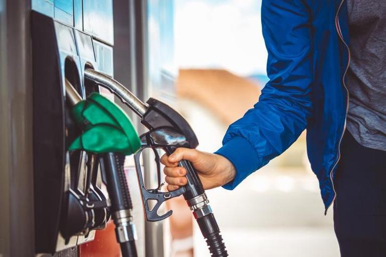  Benzine Zam mı geldi Bugün benzin, motorin (mazot), lpg fiyatları ne Benzin litre fiyatı kaç TL oldu İşte zam sonrası yeni rakamlar