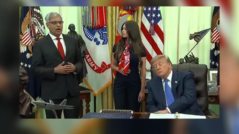 Trump bir kez daha uyuyakaldı