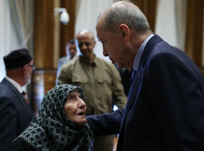 Cumhurbaşkanı Erdoğan şehit ailelerini kabul etti