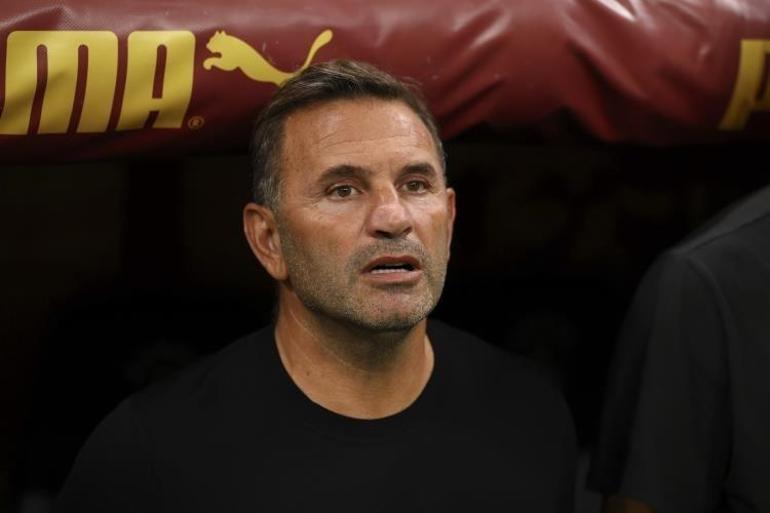 Galatasaray tribünleri yönetime istifa çağrısı yaptı