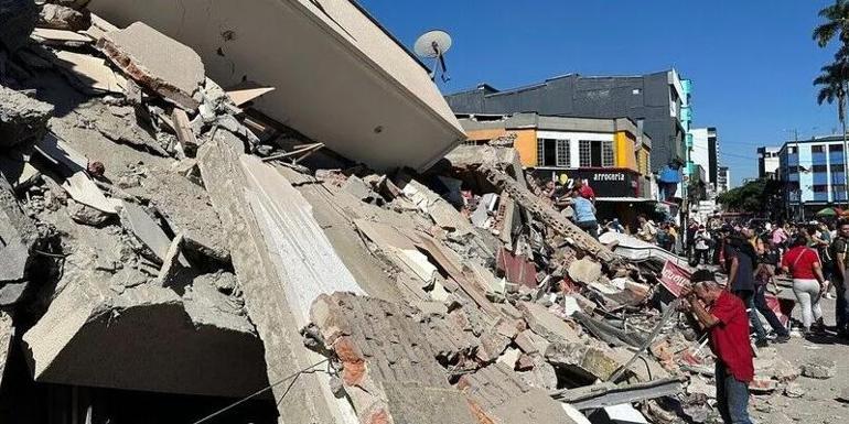 Kolombiyadaki depremde bilanço ağırlaşıyor: Can kaybı 294e yükseldi