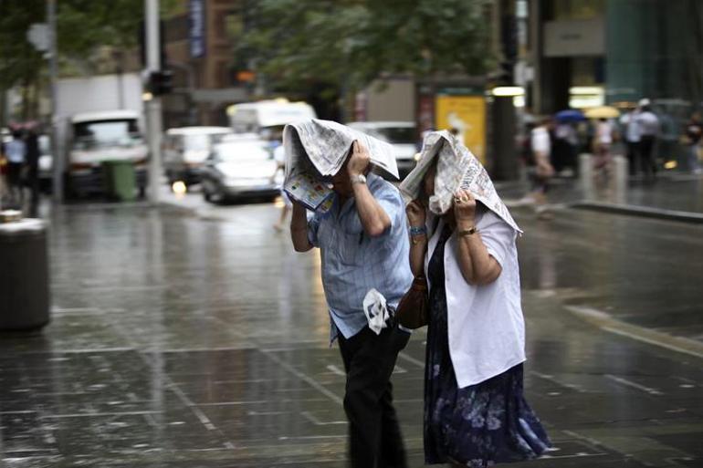 Kuvvetli geliyor Meteoroloji sağanak için saat verdi