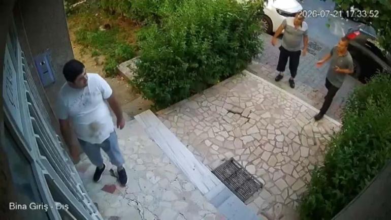 Sultangazide takıntılı komşu dehşet saçtı Kızınızı koruyun