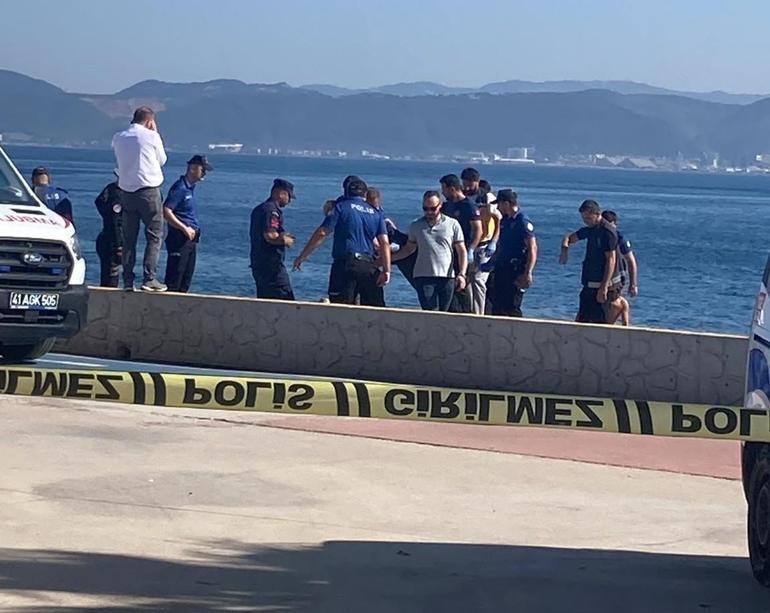 Sırrı abla çözecek Ölüme siyah kıyafetle yürüdüler