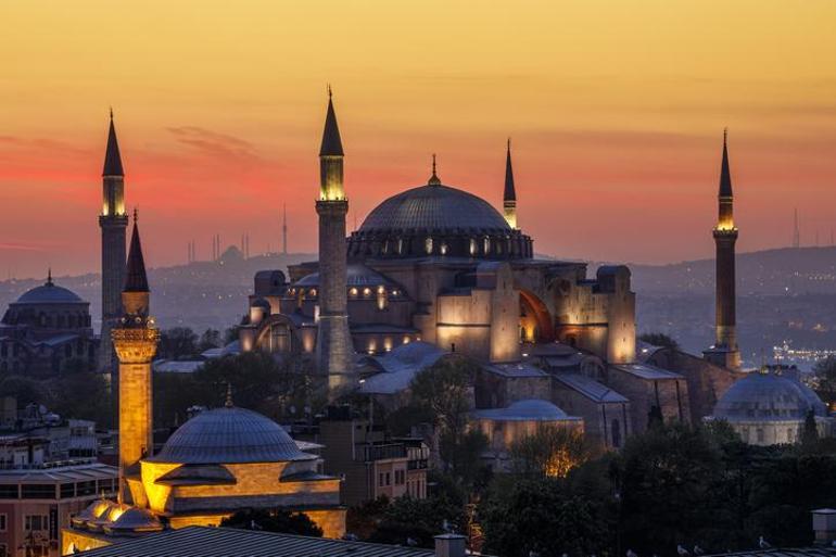 BUGÜN AKŞAM EZANI SAAT KAÇTA 24 Ağustos 2026 Mevlid Kandili Orucu Akşam Ezanı Saati Ne Diyanete Göre İl İl Ezan Saatleri