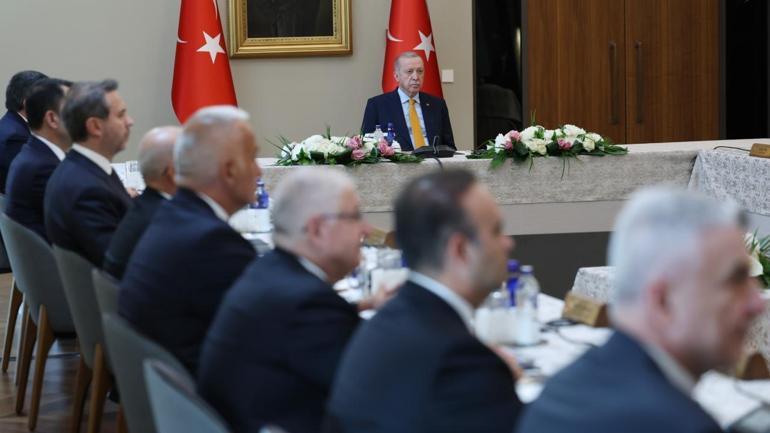 Cumhurbaşkanlığı Kabinesi Ahlatta toplanacak Yeni mesaj geliyor