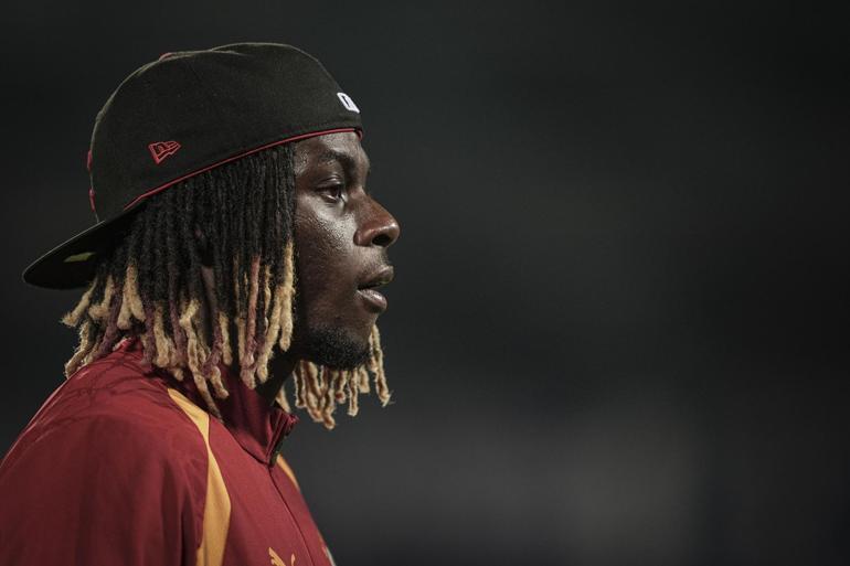 Galatasaray’ın orta sahasında yaprak dökümü 2 isim için ayrılık vakti...