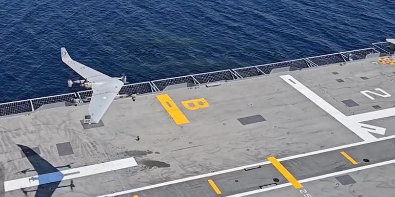KALKAN DİHAdan tarihi uçuş TCG Anadolu ve TCG Burgazadada test edildi