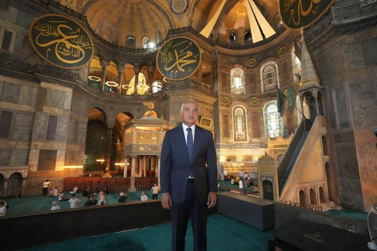 Bakan Ersoy: Emanete gözümüz gibi bakacak, gelecek nesillerimize ulaştıracağız