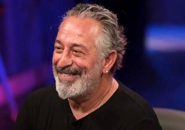 Cem Yılmazın sağlık durumu nasıl, hastalığı nedir Ünlü komedyen hastaneye kaldırıldı Cem Yılmaz kimdir, kaç yaşında