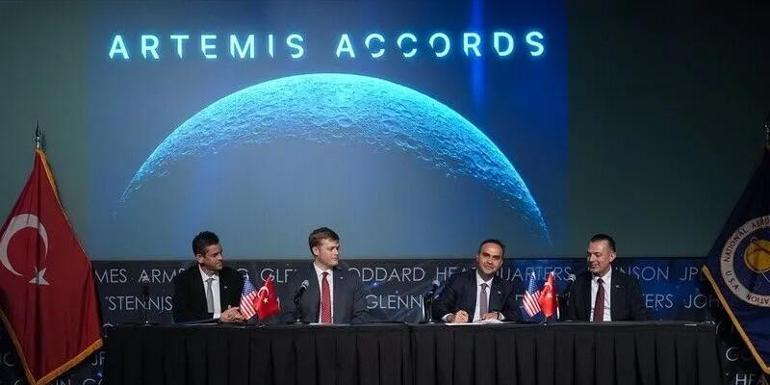 ABDden Türkiyeye Artemis Anlaşmaları tebriği