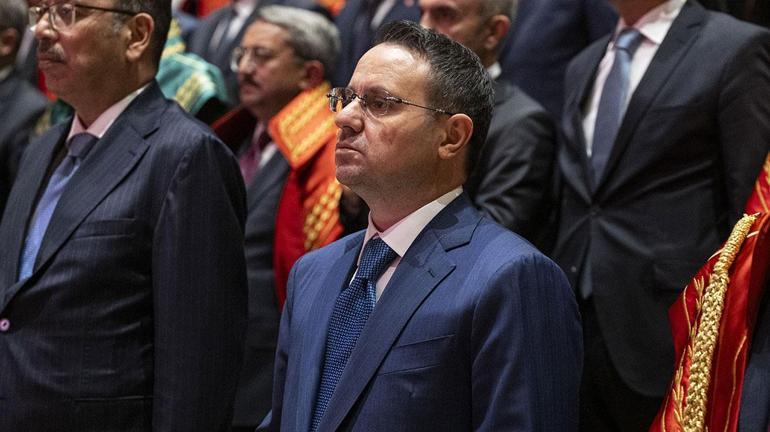 Akın Gürlekten faili meçhul açıklaması