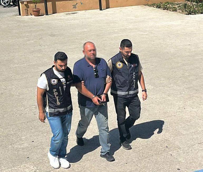 Rüşvet pazarlığı kamerada CHPli meclis üyesi gözaltına alındı