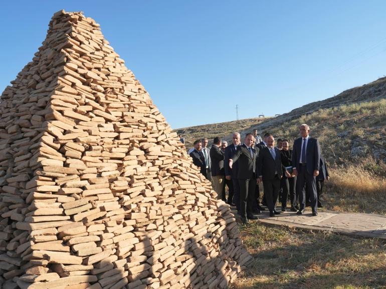 Bakan Ersoy Adıyaman’da Kommagene’nin kadim kenti Perre’de çalışmalar sürüyor
