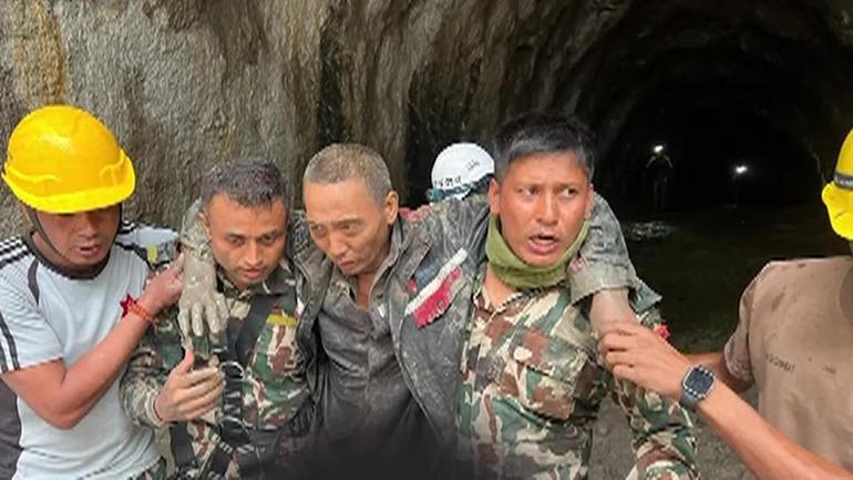 Nepalde 10 gün sonra iki mucize