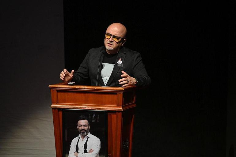 ÜNLÜ OYUNCU SERHAT KILIÇA VEDA İstanbulda anma töreni düzenlendi