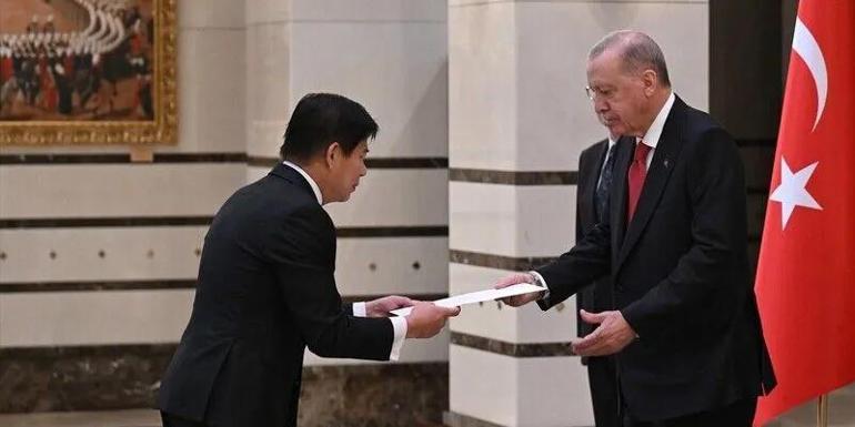 Cumhurbaşkanı Erdoğan, 5 ülkenin büyükelçisini kabul etti