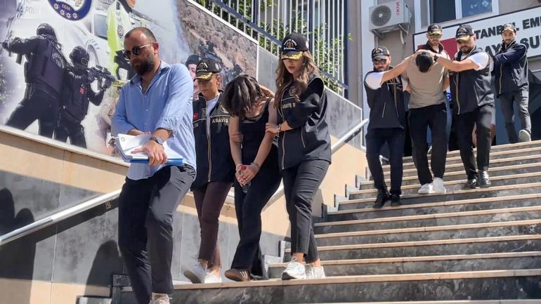Elimdeki bıçak kendisine saplandı