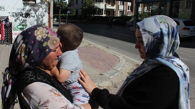 2 yaşındaki çocuk çakmakla oynarken evi yaktı