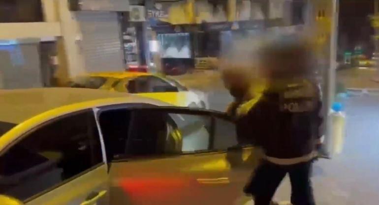Cezayirin kırmızı bültenle aradığı uyuşturucu şüphelisi İstanbulda yakalandı